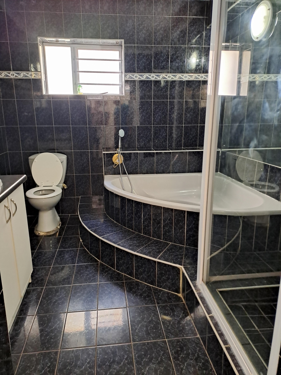 3 Bedroom Property for Sale in Humewood Eastern Cape